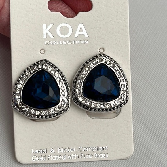 KOA Collection navy rounded triangle clear cubic zirconia border clip earrings - Picture 1 of 4
